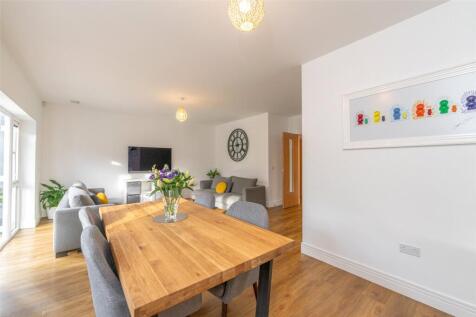 Dining Area Alt