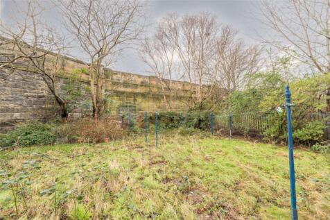 Shared Rear Garden
