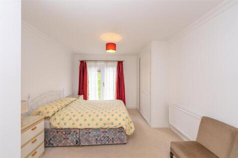 Bedroom 1 Alt
