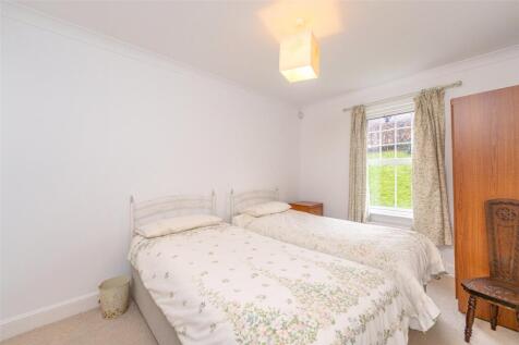 Bedroom 2 Alt