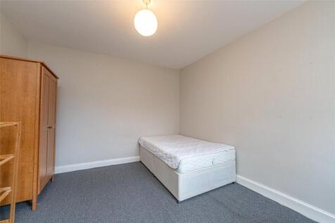 Bedroom 1 Alt