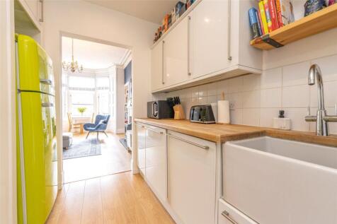 Kitchen Alt