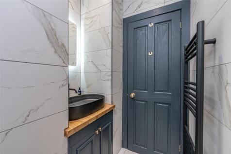 Shower Room Alt
