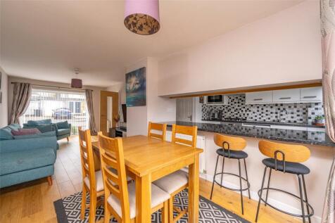 Dining Area Alt