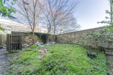 Shared Rear Garden