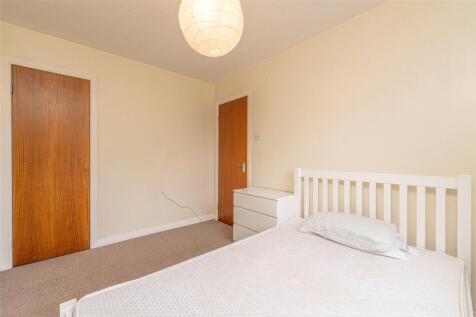 Bedroom 1 Alt