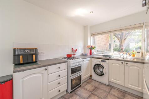Kitchen Alt