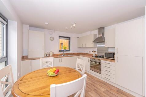 Dining Kitchen Alt