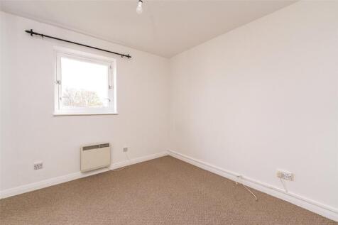 Bedroom 1 Alt