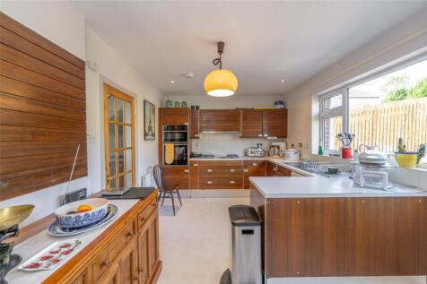 Kitchen Alt