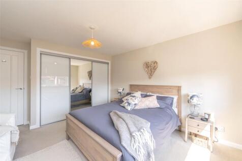 Bedroom 1 Alt