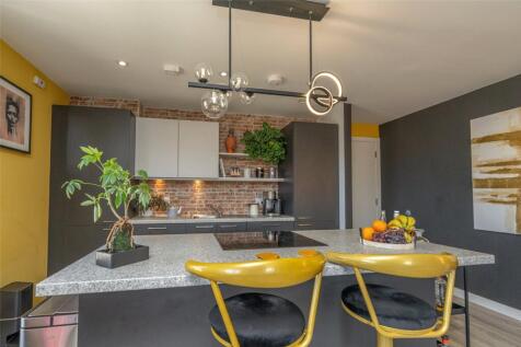 Kitchen Alt