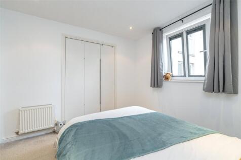 Bedroom 1 Alt