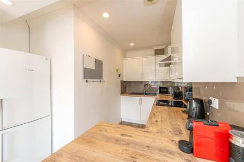 Kitchen Alt