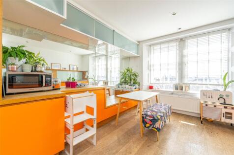 Kitchen Alt