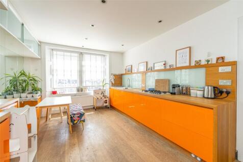 Kitchen Alt