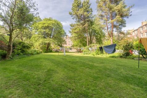 Shared Rear Garden