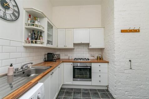 Kitchen Alt