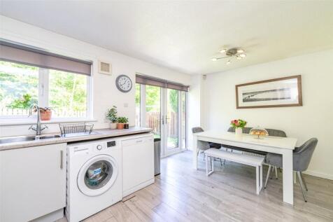 Dining Kitchen Alt