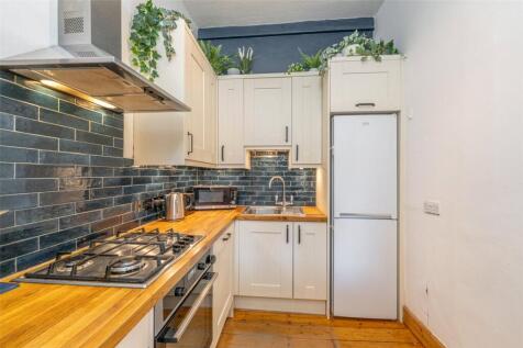 Kitchen Alt