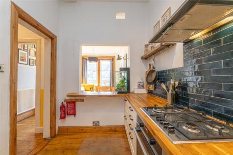 Kitchen Alt