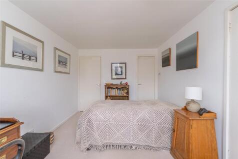 Bedroom 1 Alt