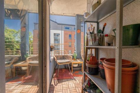 Balcony Alt