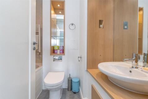 En-Suite 1