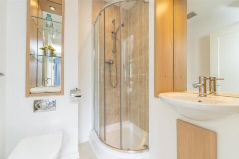 En-Suite 2