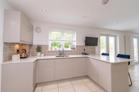 Kitchen/Diner Alt