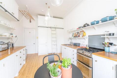Kitchen Alt