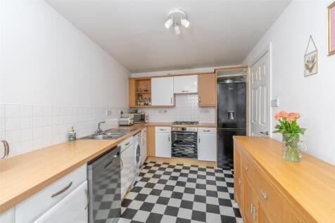 Kitchen Alt