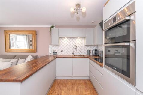 Kitchen Alt