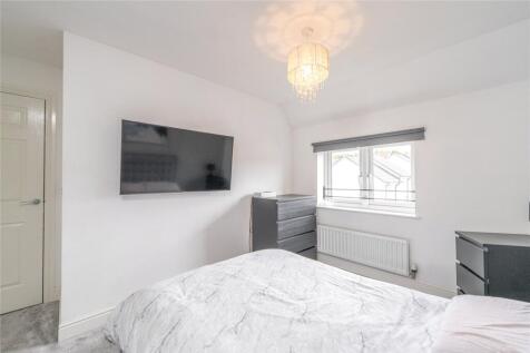 Bedroom 1 Alt