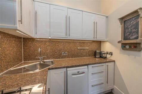 Kitchen Alt
