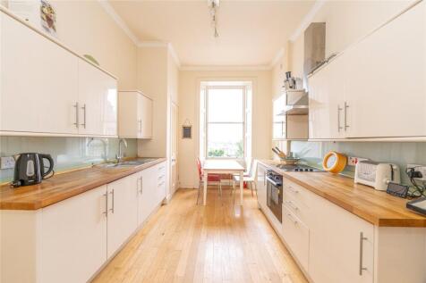 Lounge/Kitchen Alt