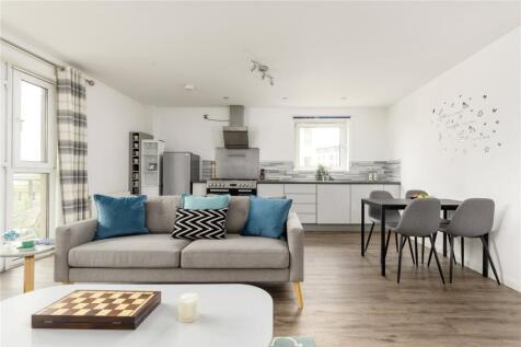 Lounge/Kitchen Alt