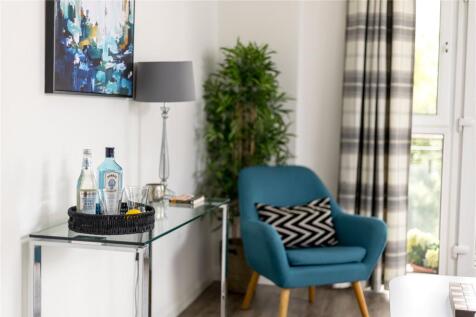 Lounge/Kitchen Alt