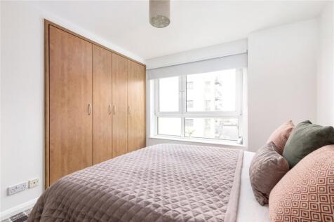 Bedroom 1 Alt