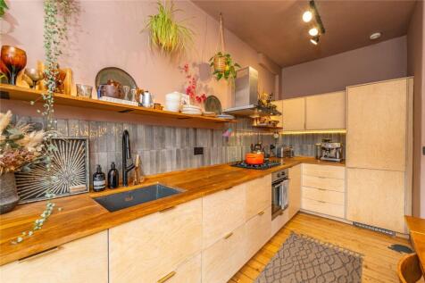 Kitchen Alt