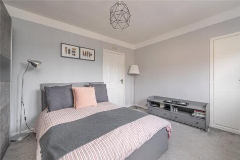 Bedroom 1 Alt