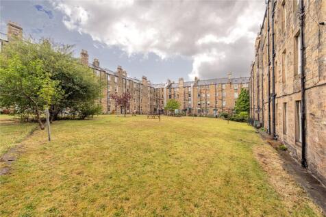 Shared Rear Garden