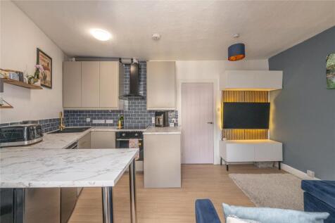 Lounge/Kitchen Alt