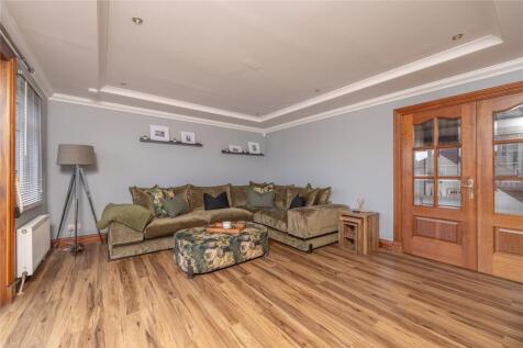 Family Room Alt