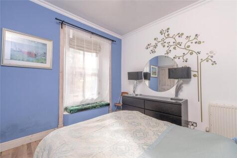 Bedroom 1 Alt