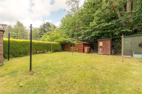 Shared Rear Garden