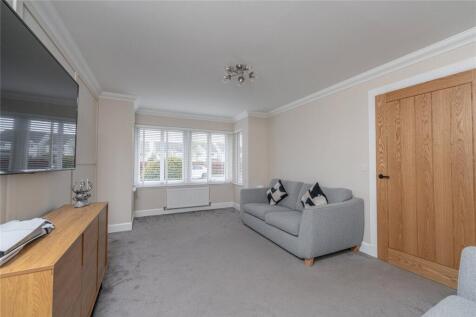 Family Room Alt