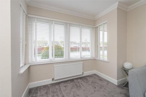 Family Room Alt