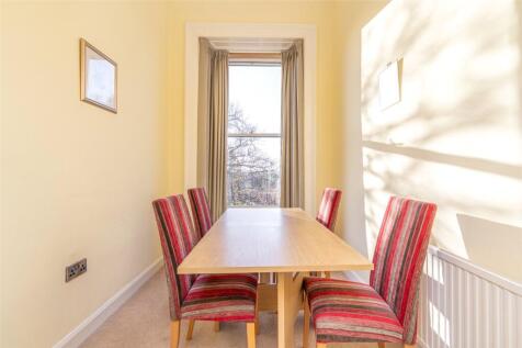 Dining Room/Bed 2