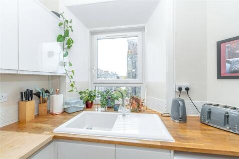 Kitchen Alt